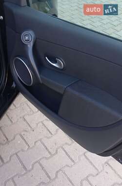Хэтчбек Renault Clio 2008 в 