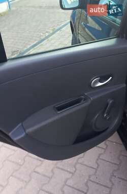 Хэтчбек Renault Clio 2008 в 