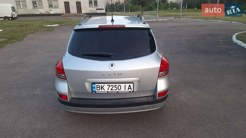Универсал Renault Clio 2010 в Ровно