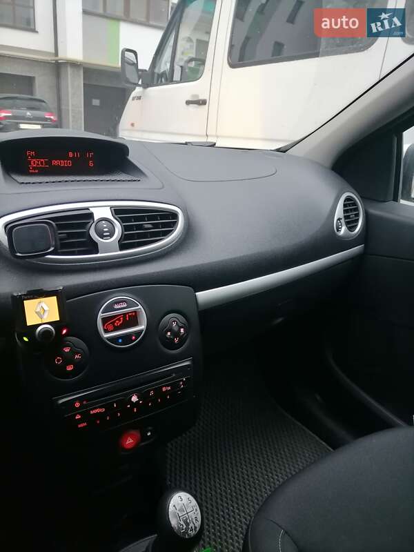 Универсал Renault Clio 2009 в Ивано-Франковске