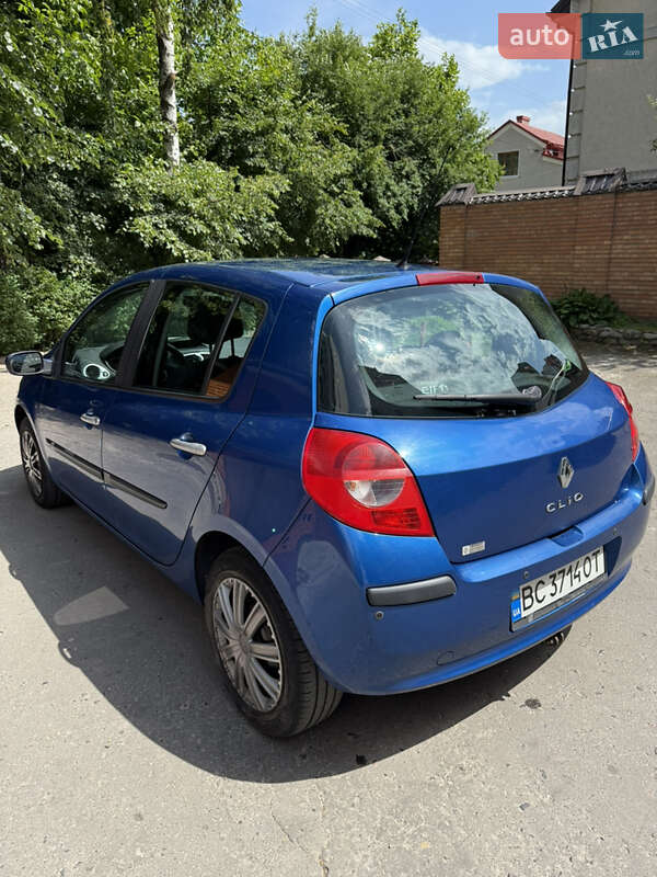 Хэтчбек Renault Clio 2008 в Львове