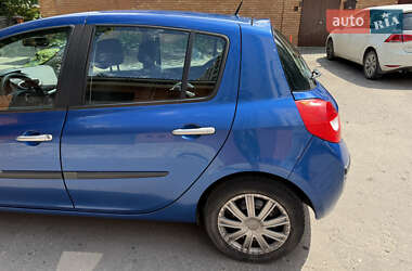 Хэтчбек Renault Clio 2008 в 