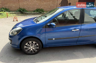 Хэтчбек Renault Clio 2008 в 