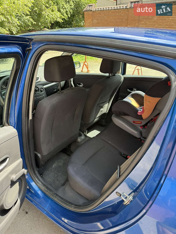 Хэтчбек Renault Clio 2008 в Львове