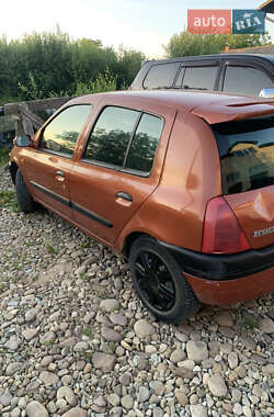 Хэтчбек Renault Clio 1999 в 