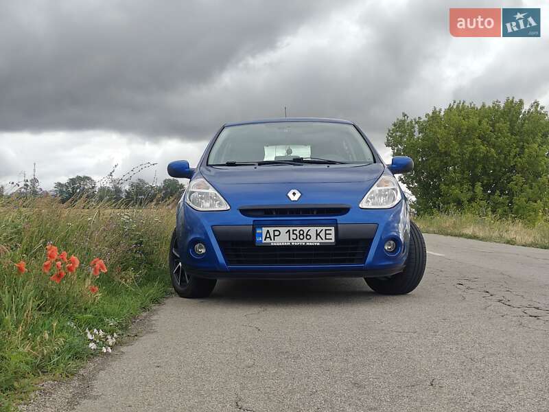 Хетчбек Renault Clio 2011 в Запоріжжі