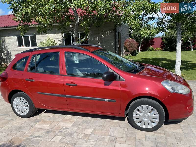 Универсал Renault Clio 2009 в Дубно