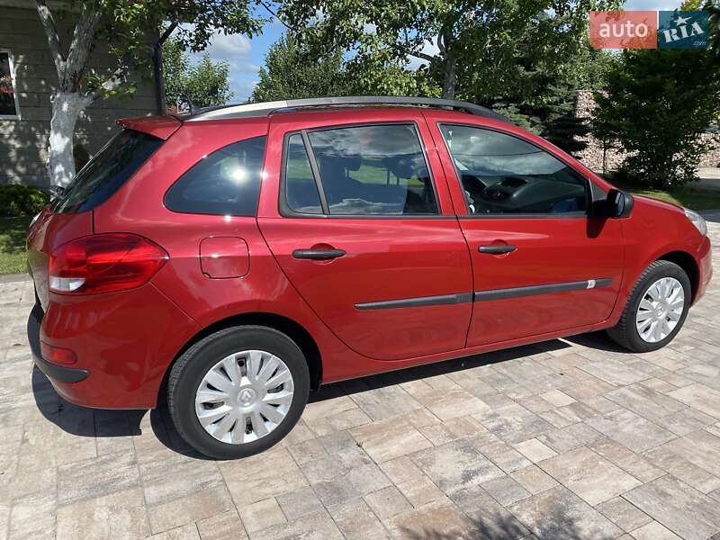 Универсал Renault Clio 2009 в Дубно