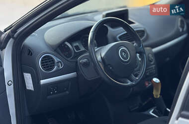 Універсал Renault Clio 2010 в 