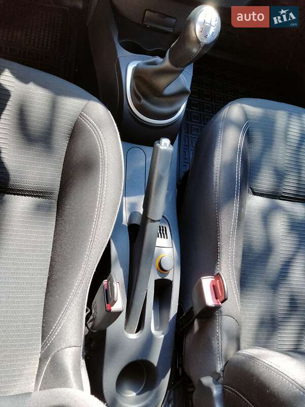 Универсал Renault Clio 2010 в Днепре
