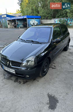 Хэтчбек Renault Clio 2002 в Львове