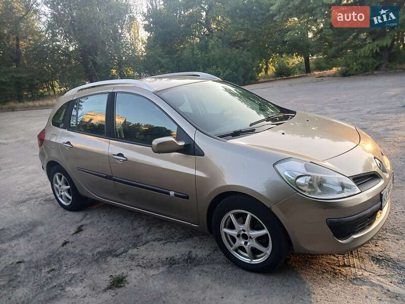 Универсал Renault Clio 2008 в Запорожье