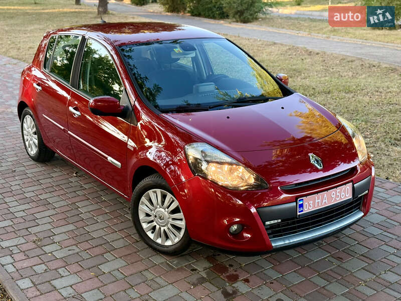 Хетчбек Renault Clio 2010 в Кропивницькому