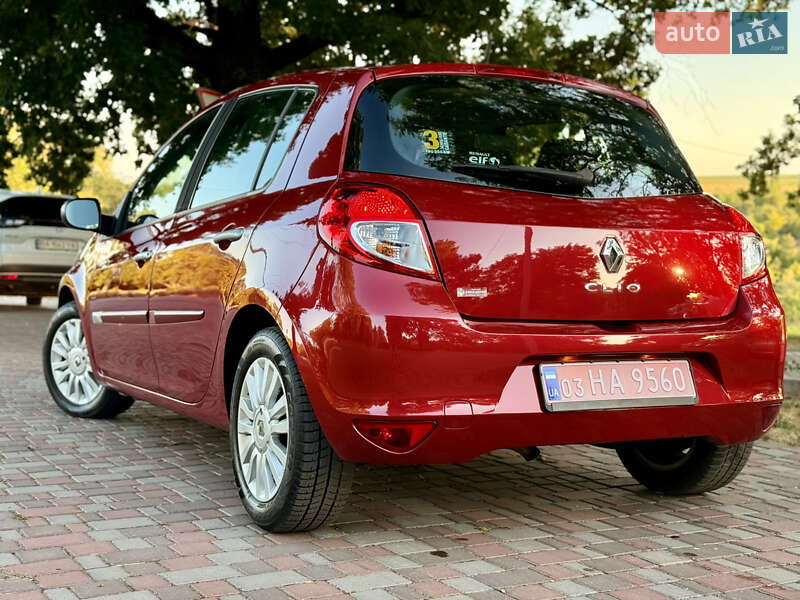 Хетчбек Renault Clio 2010 в Кропивницькому