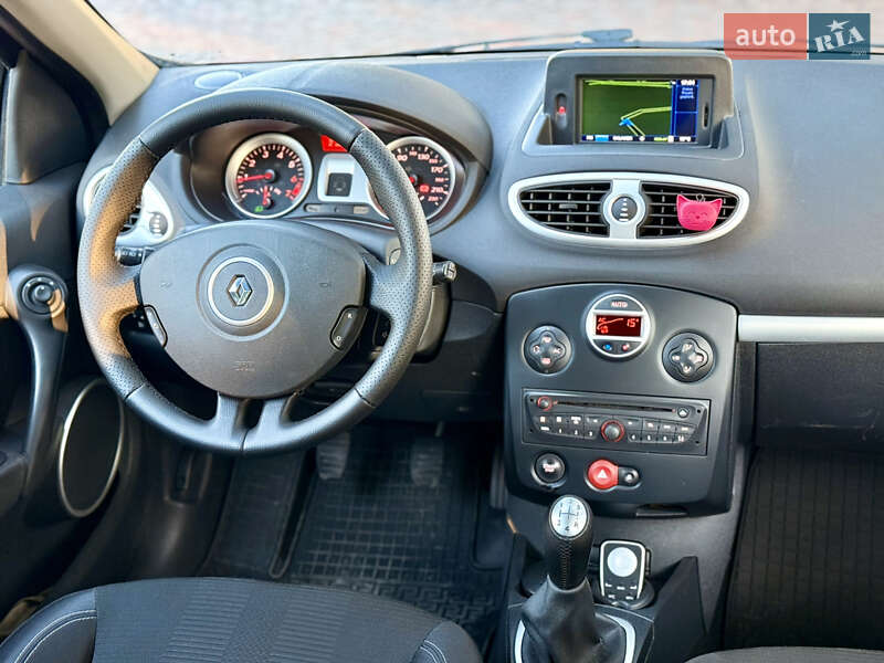 Хетчбек Renault Clio 2010 в Кропивницькому