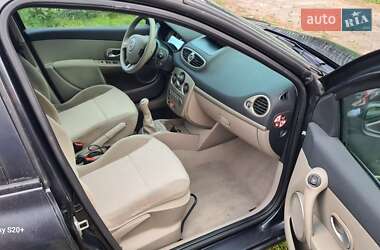 Хетчбек Renault Clio 2007 в 