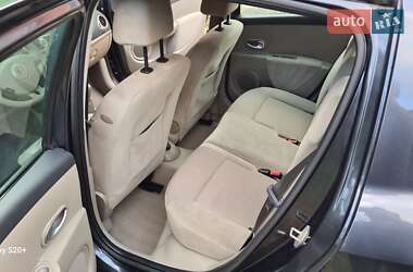 Хетчбек Renault Clio 2007 в 