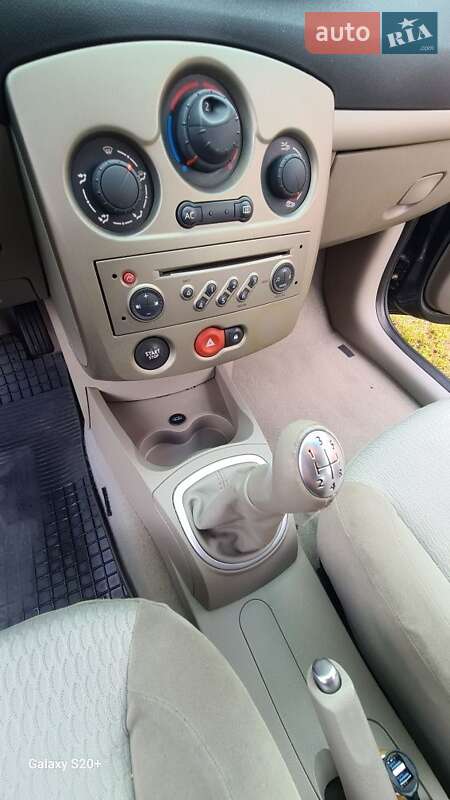 Хэтчбек Renault Clio 2007 в Борисполе