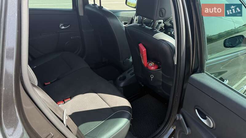 Универсал Renault Clio 2008 в Ровно