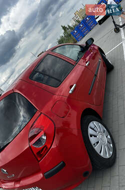 Хэтчбек Renault Clio 2008 в 