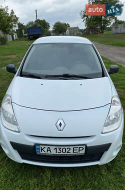 Хэтчбек Renault Clio 2012 в 