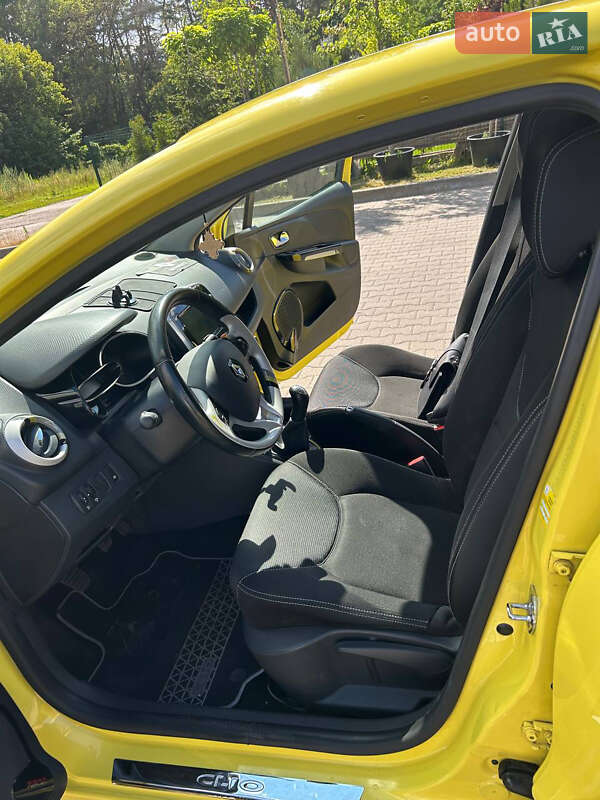Хэтчбек Renault Clio 2012 в Чернигове