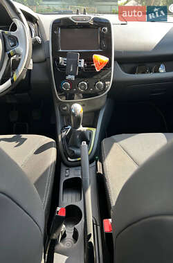 Хэтчбек Renault Clio 2012 в 