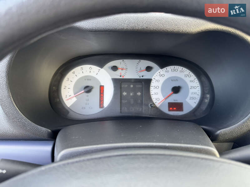 Седан Renault Clio 2008 в Киеве