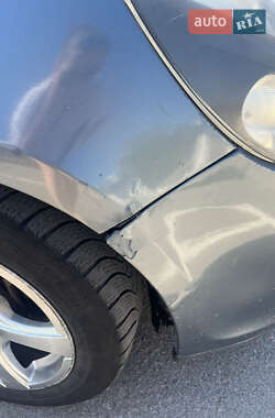 Хэтчбек Renault Clio 2005 в 