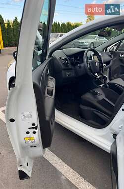 Хэтчбек Renault Clio 2016 в 