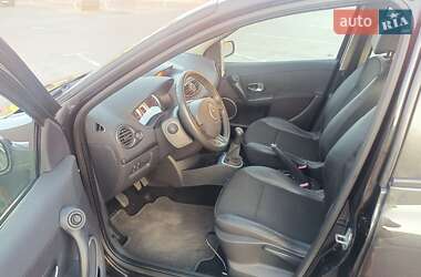 Хэтчбек Renault Clio 2007 в 