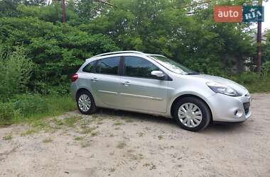 Универсал Renault Clio 2010 в 