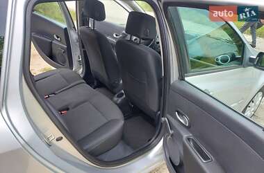 Универсал Renault Clio 2010 в 