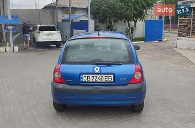 Хэтчбек Renault Clio 2006 в 