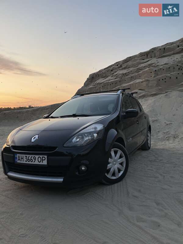 Универсал Renault Clio 2012 в 