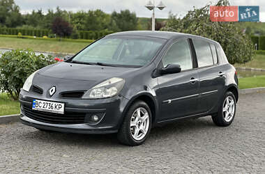 Хэтчбек Renault Clio 2007 в 