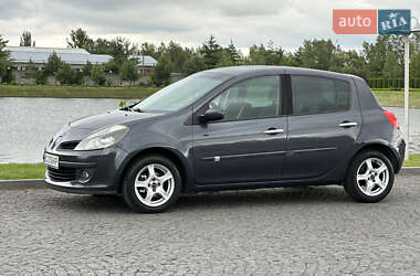 Хэтчбек Renault Clio 2007 в 
