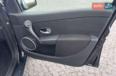 Хэтчбек Renault Clio 2007 в 