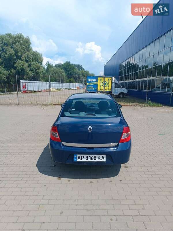 Седан Renault Clio 2010 в Сумах