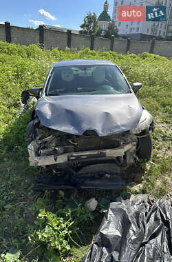 Хэтчбек Renault Clio 2013 в 
