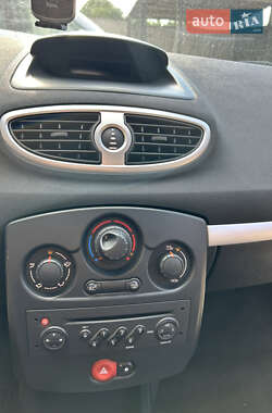 Универсал Renault Clio 2008 в 