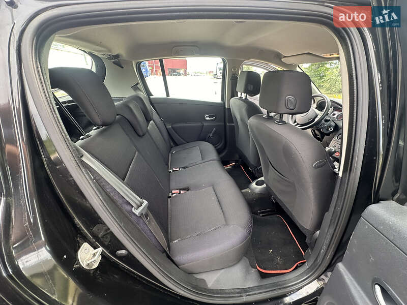 Хэтчбек Renault Clio 2007 в Киеве