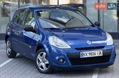 Хэтчбек Renault Clio 2009 в 