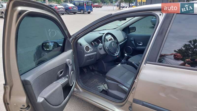 Хетчбек Renault Clio 2009 в Києві