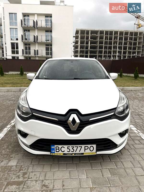 Хэтчбек Renault Clio 2016 в Львове