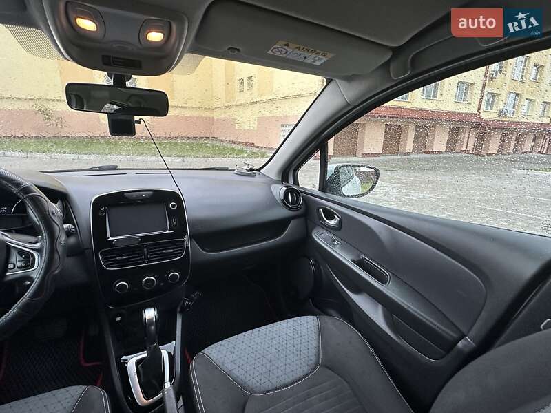 Хэтчбек Renault Clio 2016 в Львове