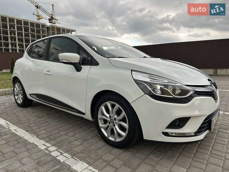 Хэтчбек Renault Clio 2016 в Львове