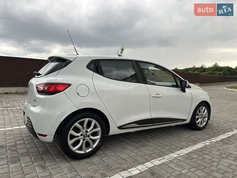 Хэтчбек Renault Clio 2016 в Львове