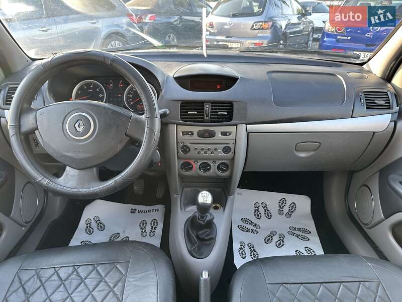 Седан Renault Clio 2010 в Смеле