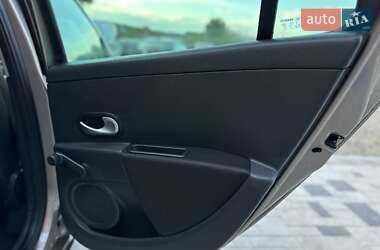 Универсал Renault Clio 2010 в 